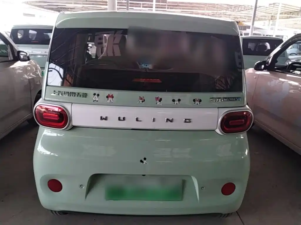 Wuling MINIEV — миниатюра 6