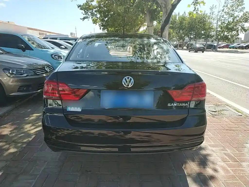Volkswagen Santana — миниатюра 6
