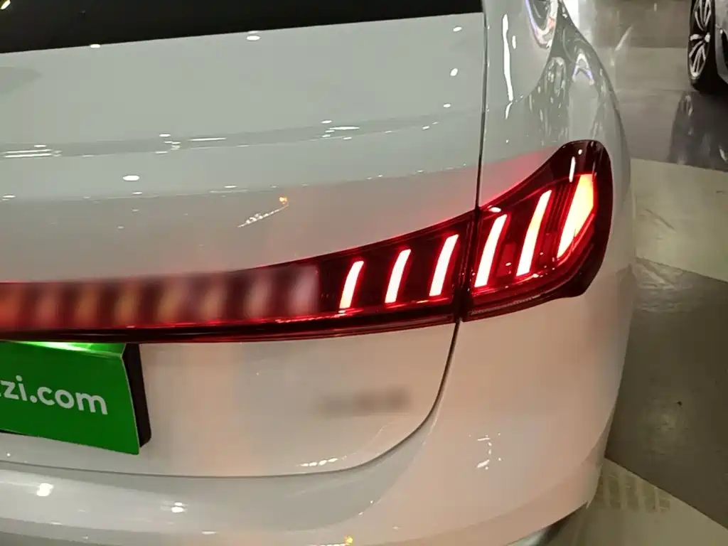 Audi A5L — миниатюра 8