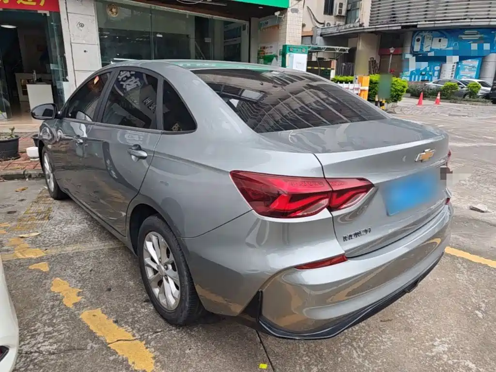 Chevrolet Monza — миниатюра 5