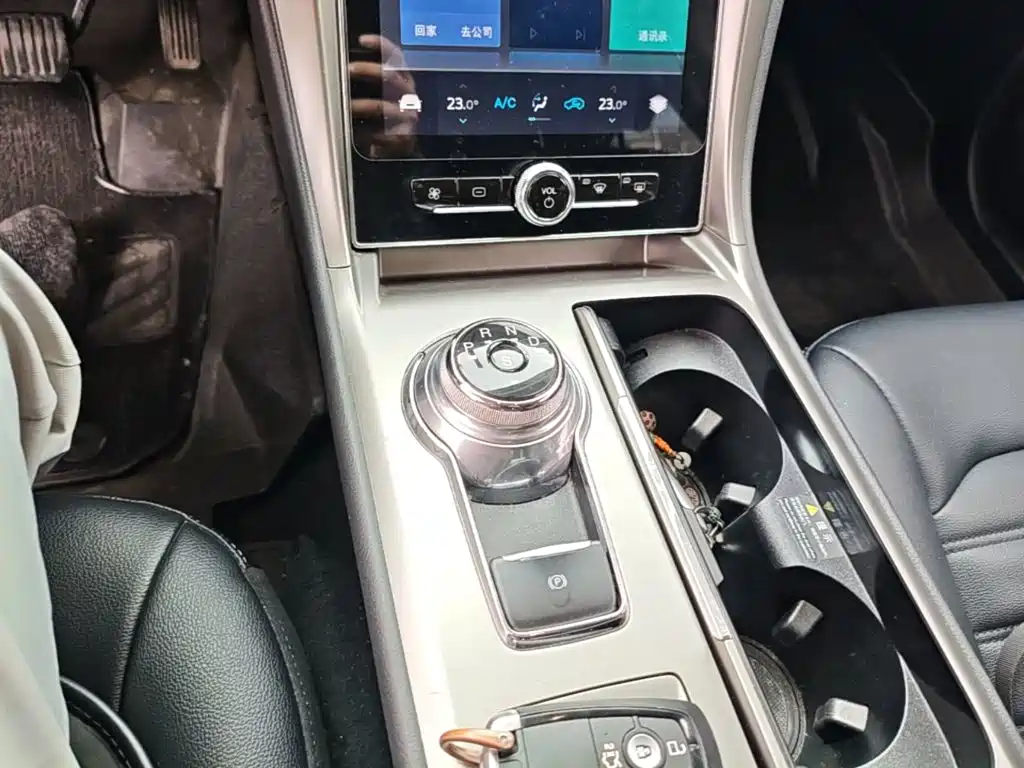 Ford Mondeo — миниатюра 14