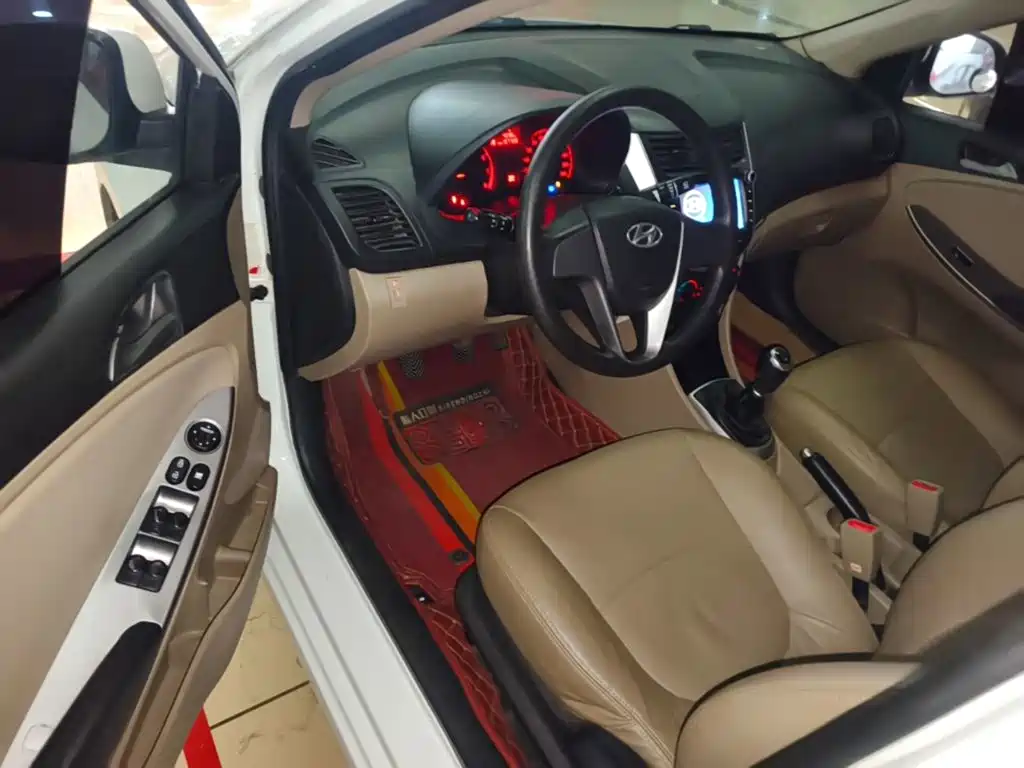 Hyundai Verna — миниатюра 16