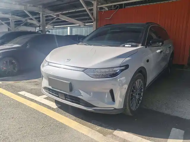 Leapmotor C11