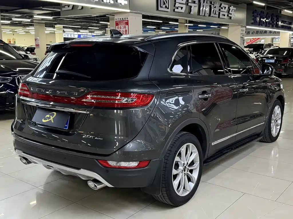 Lincoln MKC — миниатюра 4