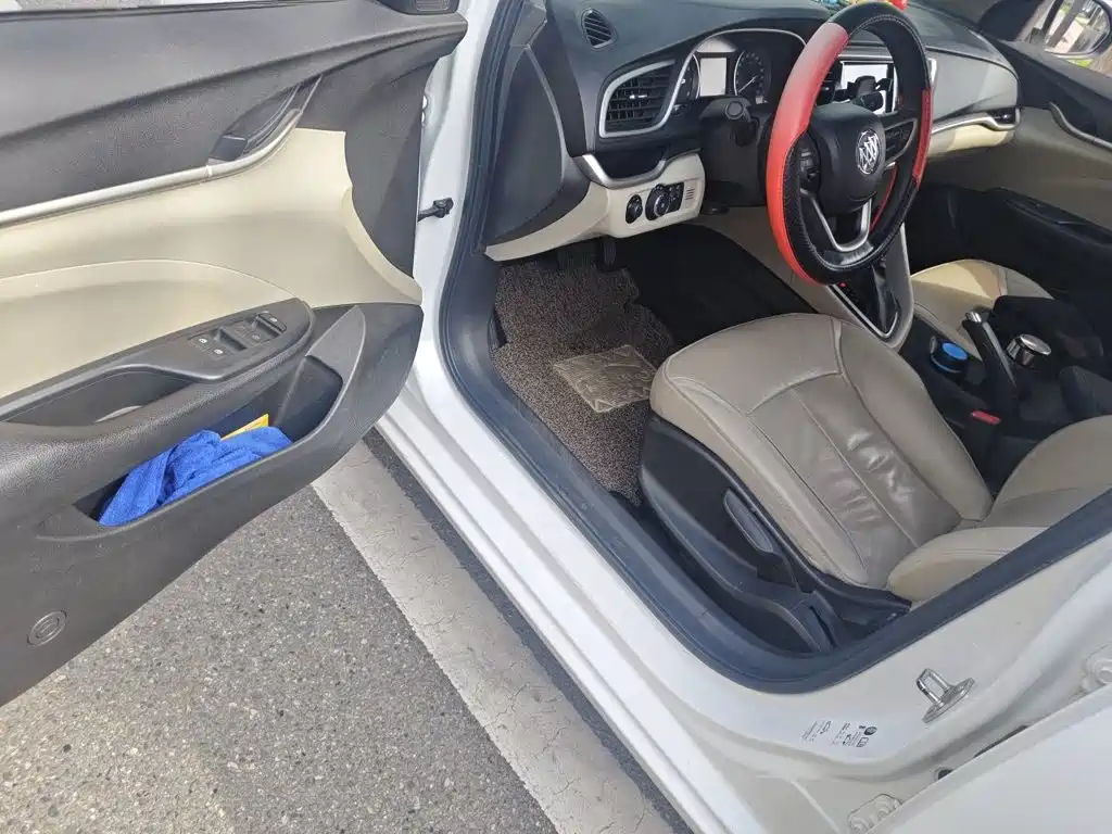 Buick Excelle — миниатюра 14