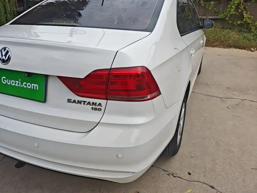 Volkswagen Santana — миниатюра 8