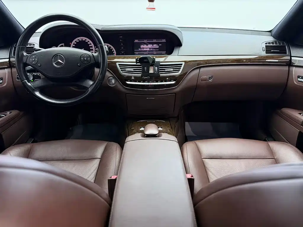 Mercedes-Benz S-Class — миниатюра 5
