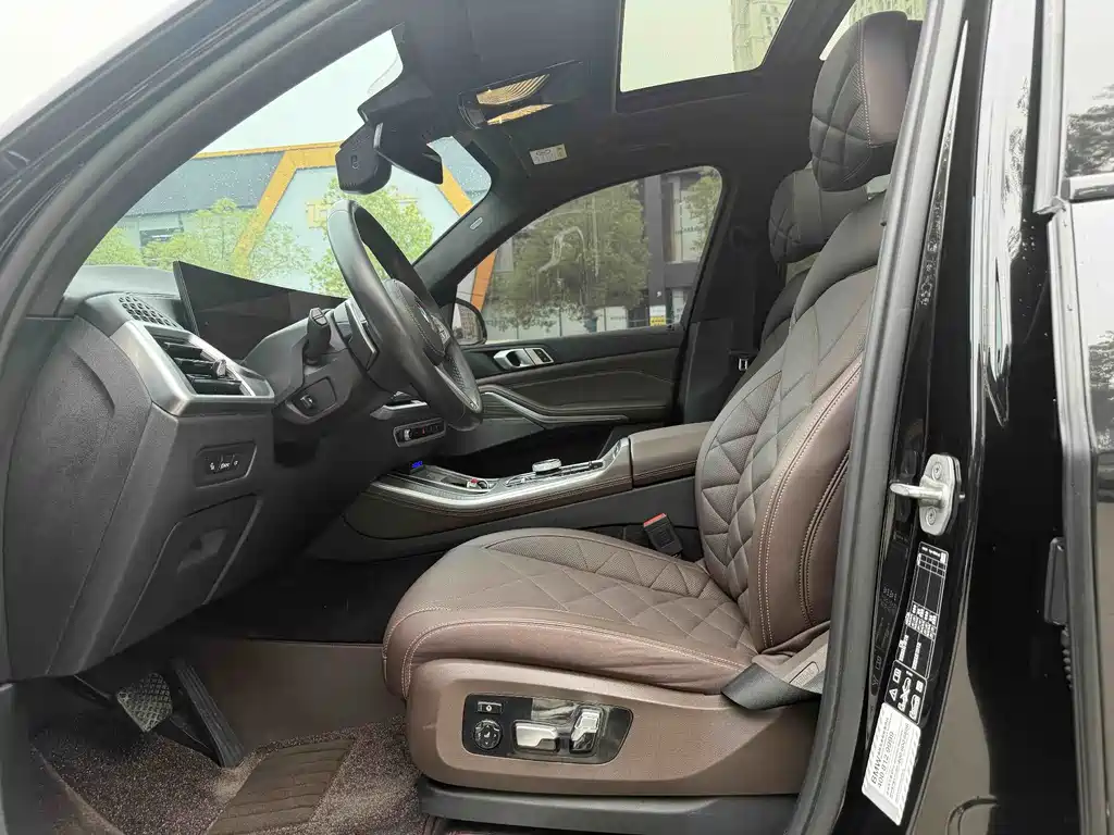 BMW X5 — миниатюра 11