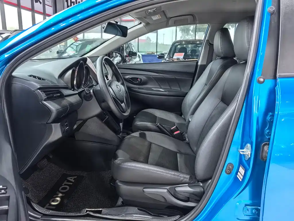 Toyota Vios FS — миниатюра 8