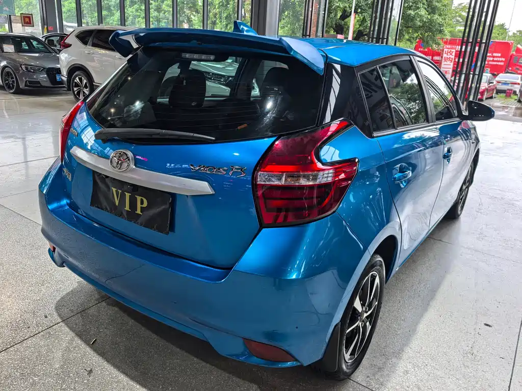 Toyota Vios FS — миниатюра 4