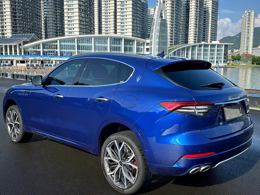Maserati Levante — миниатюра 9