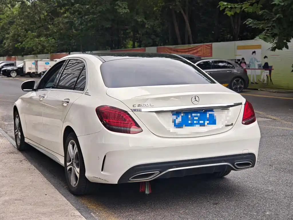 Mercedes-Benz C-Class — миниатюра 3