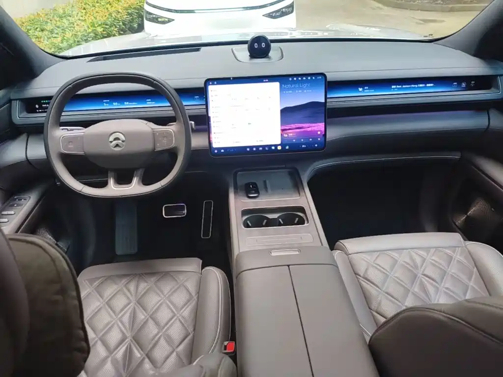 NIO ES8 — миниатюра 10