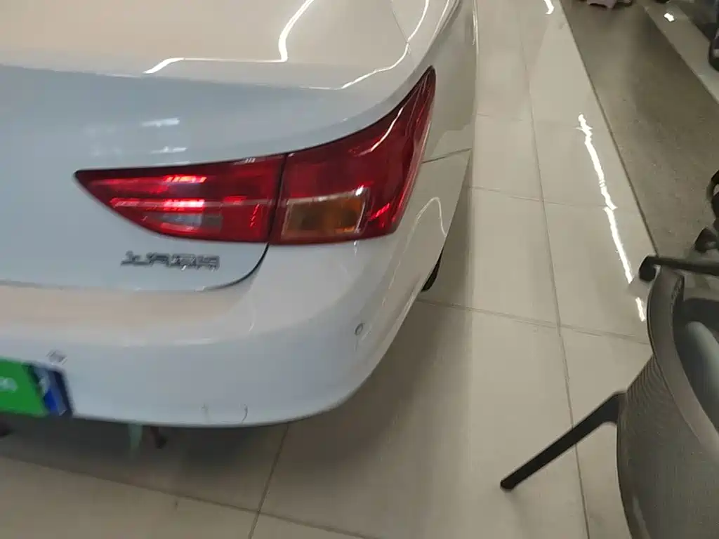 Buick Verano — миниатюра 8