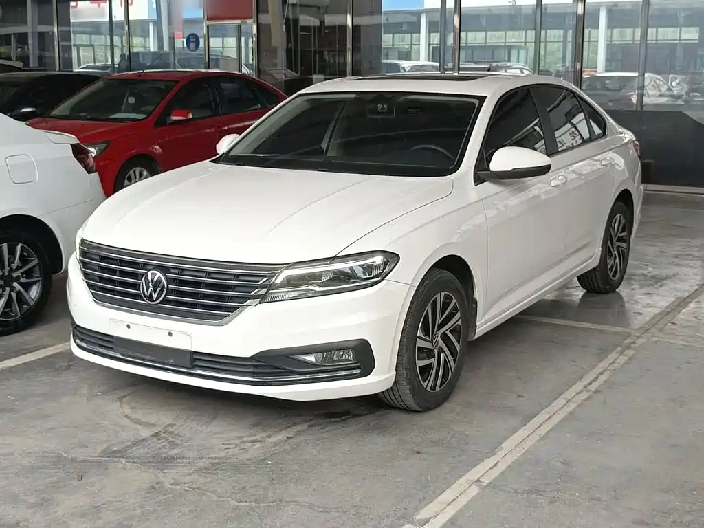 Volkswagen Lavida — миниатюра 2