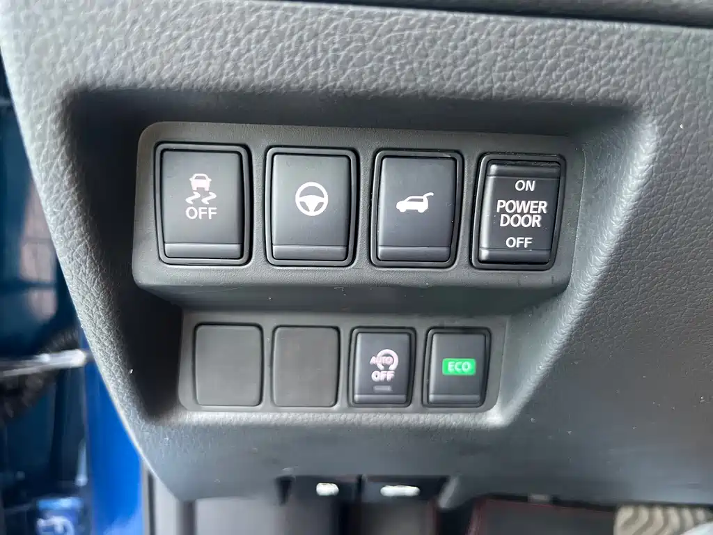 Nissan X-Trail — миниатюра 27