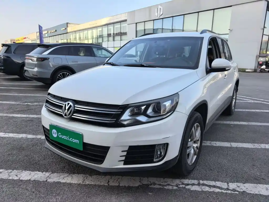 Volkswagen Tiguan 2015 1.8TSI AT