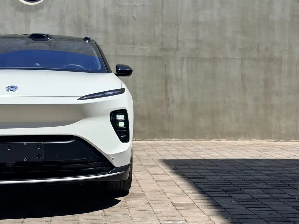 NIO ES8 2024 75kWh Executive