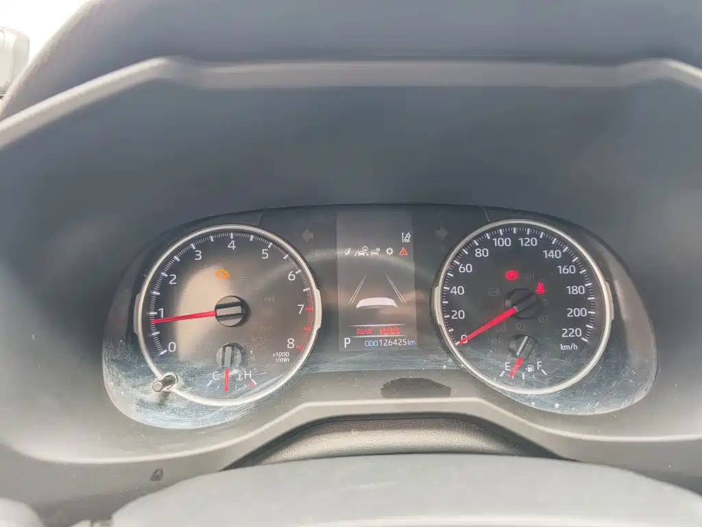 Toyota RAV4 — миниатюра 10