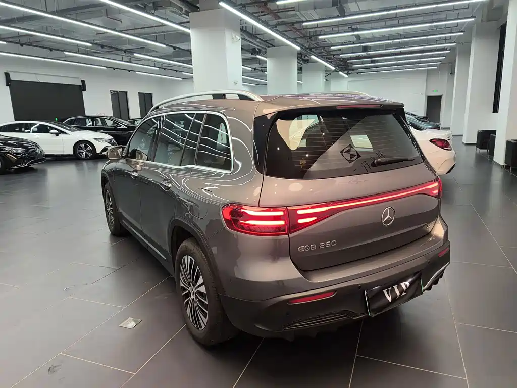 Mercedes-Benz EQB — миниатюра 4