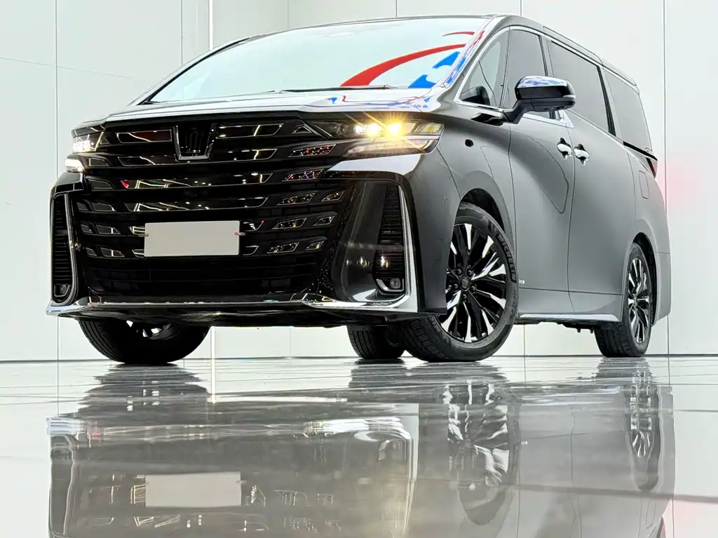 Toyota Vellfire — миниатюра 2
