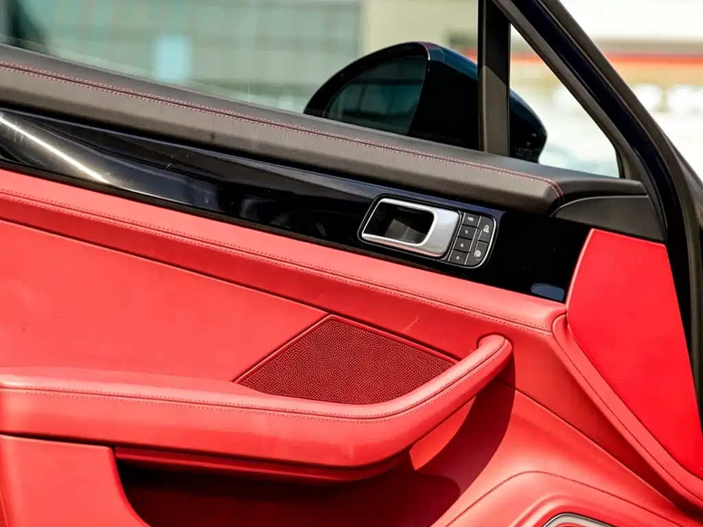 Porsche Panamera — миниатюра 3