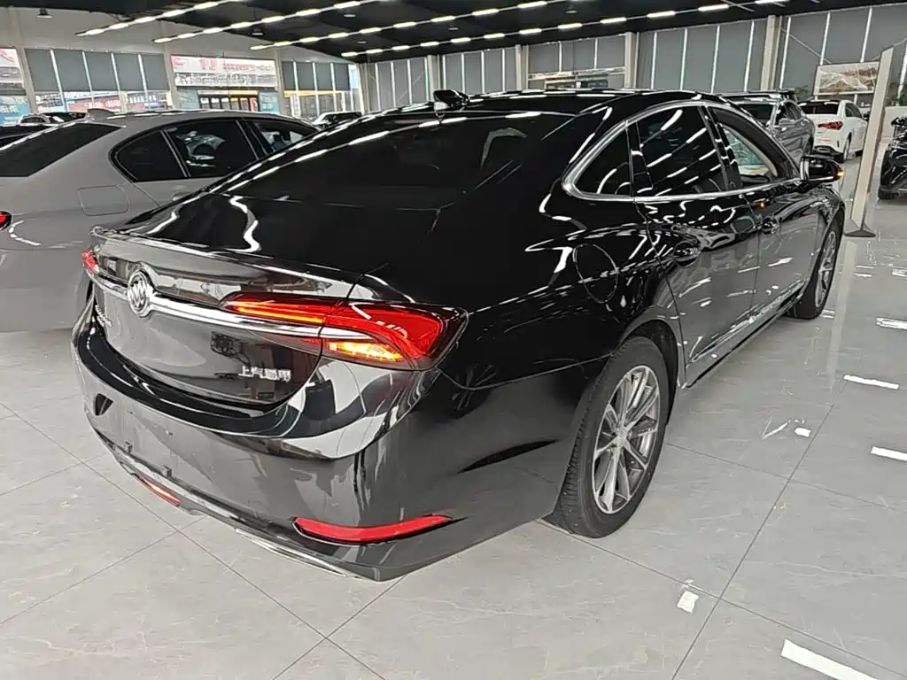 Buick LaCrosse — миниатюра 7