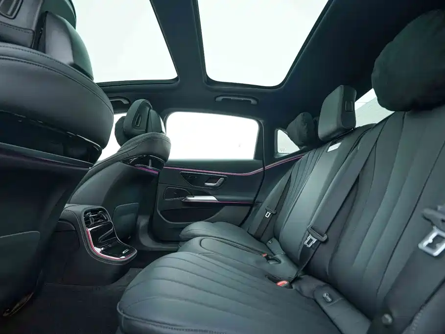 Mercedes-Benz E-Class — миниатюра 19