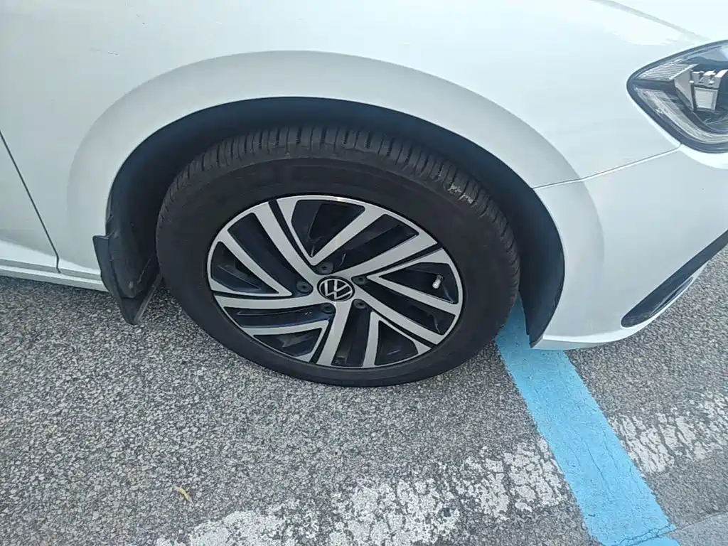 Volkswagen Lavida — миниатюра 12
