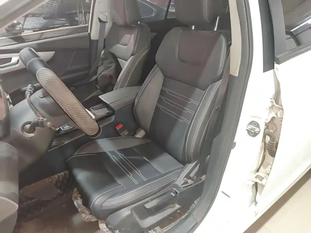 BYD Qin — миниатюра 15