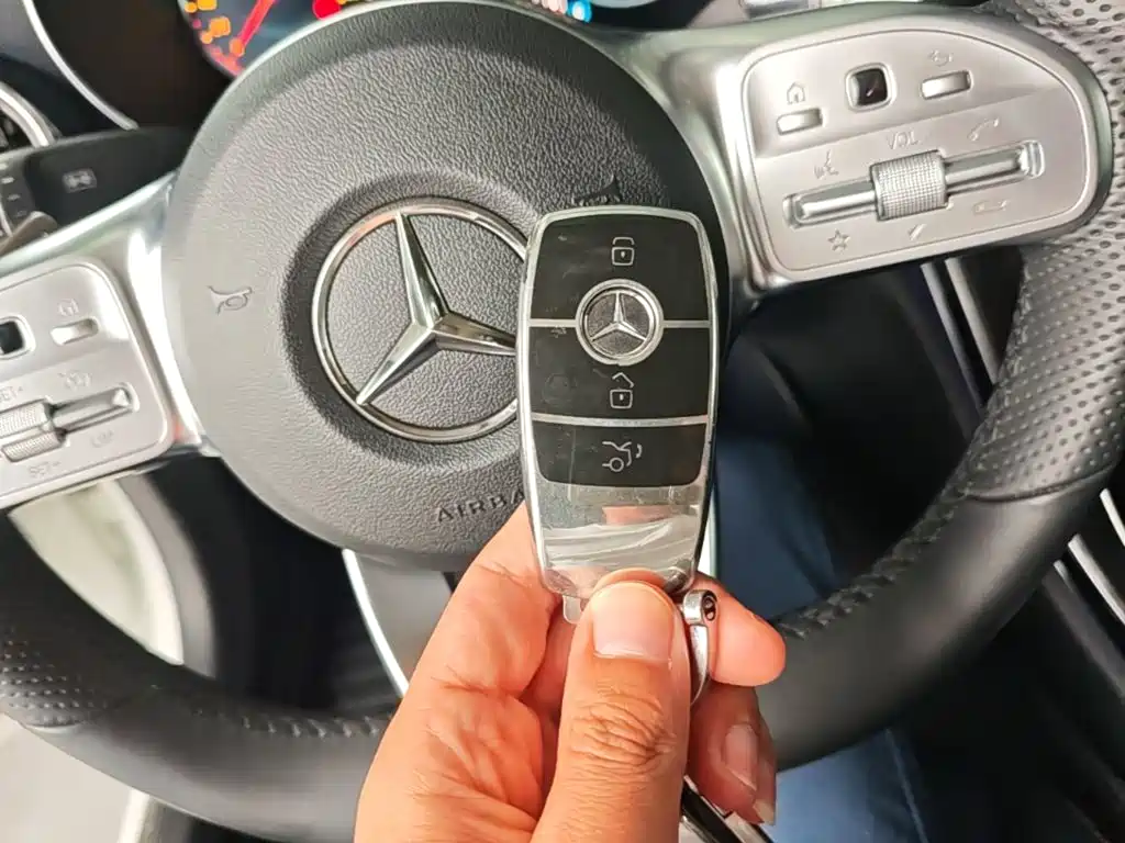 Mercedes-Benz C-Class — миниатюра 9
