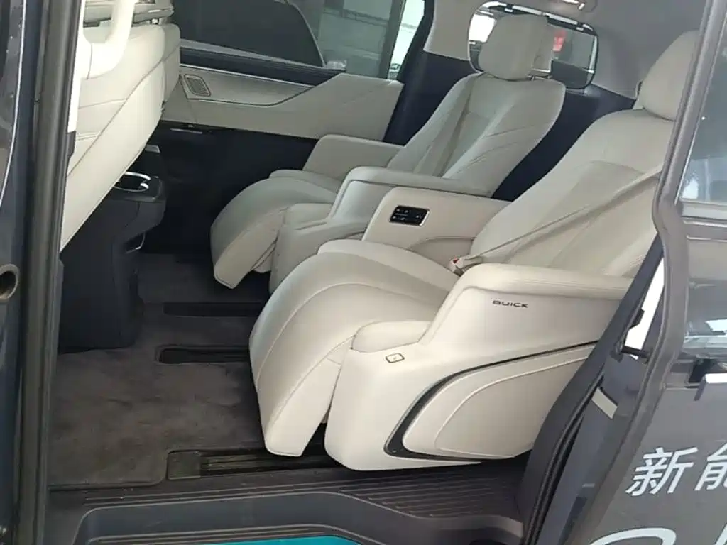 Buick GL8 Hybrid — миниатюра 24