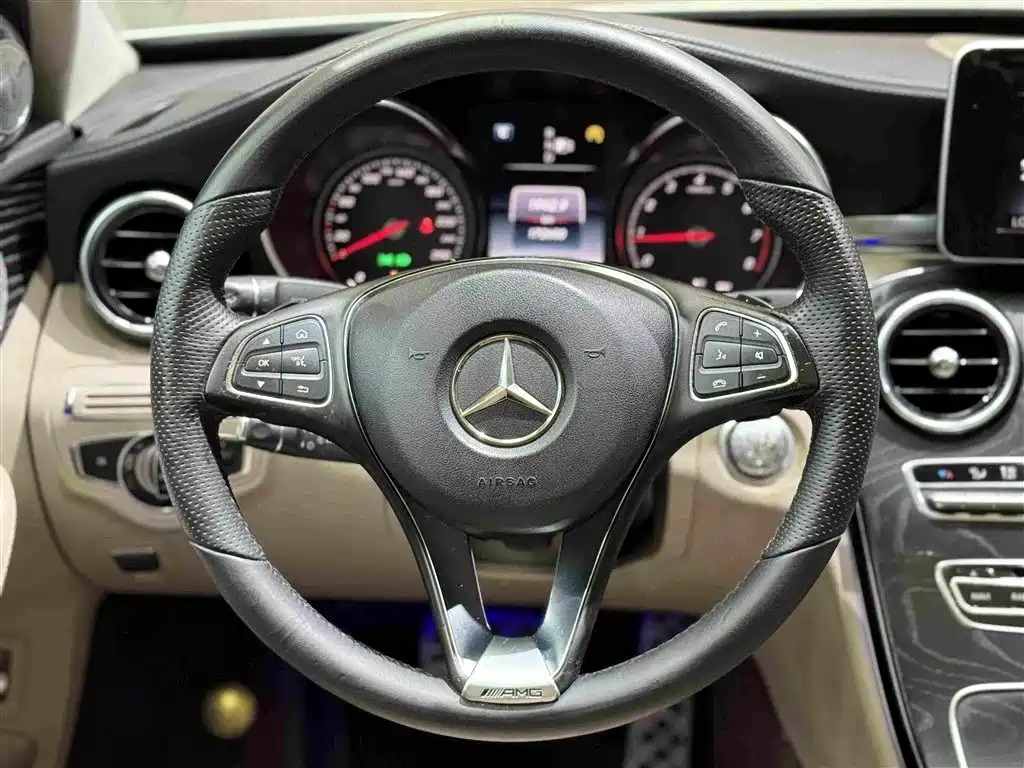 Mercedes-Benz C-Class — миниатюра 14