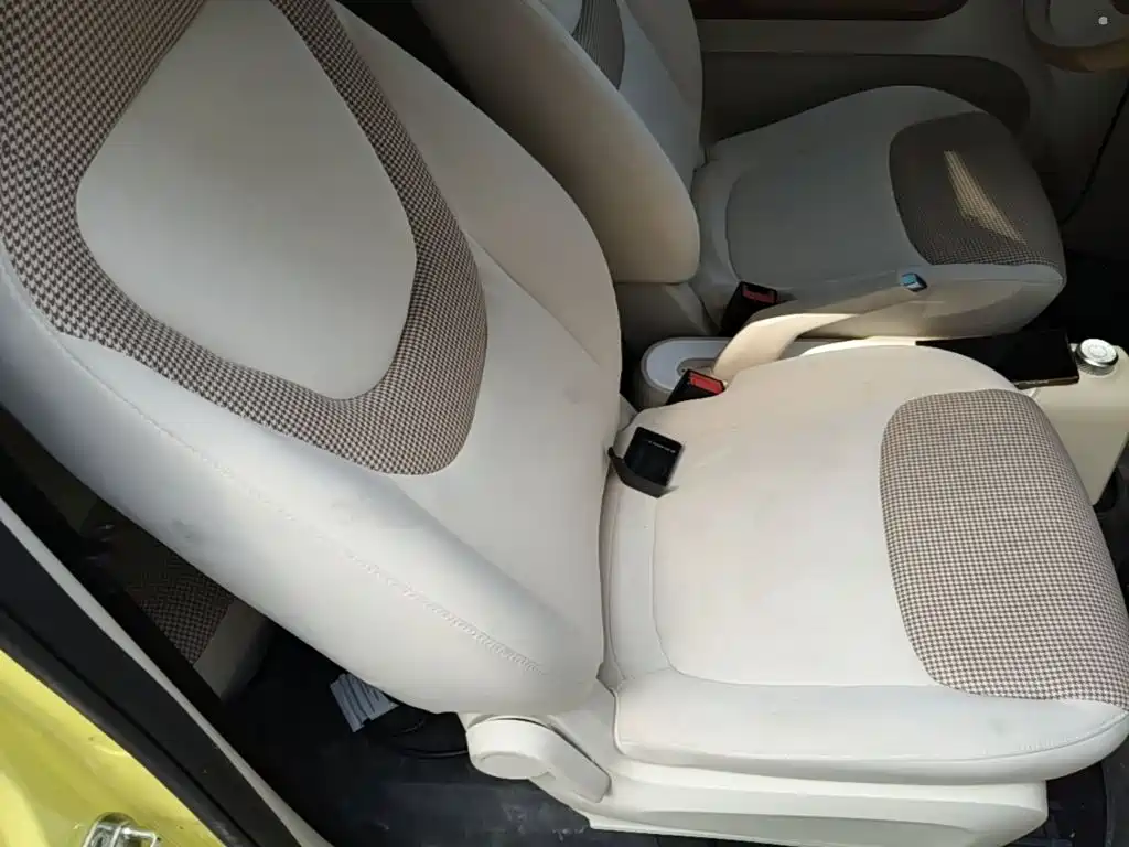 Wuling MINIEV — миниатюра 25