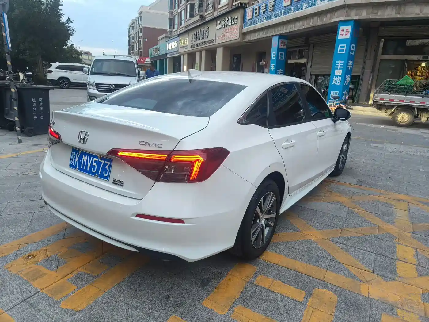 Honda Civic id 4659692 из Китая 15