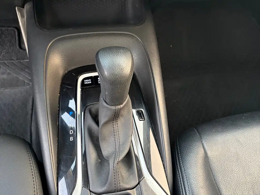 Toyota Corolla — миниатюра 13