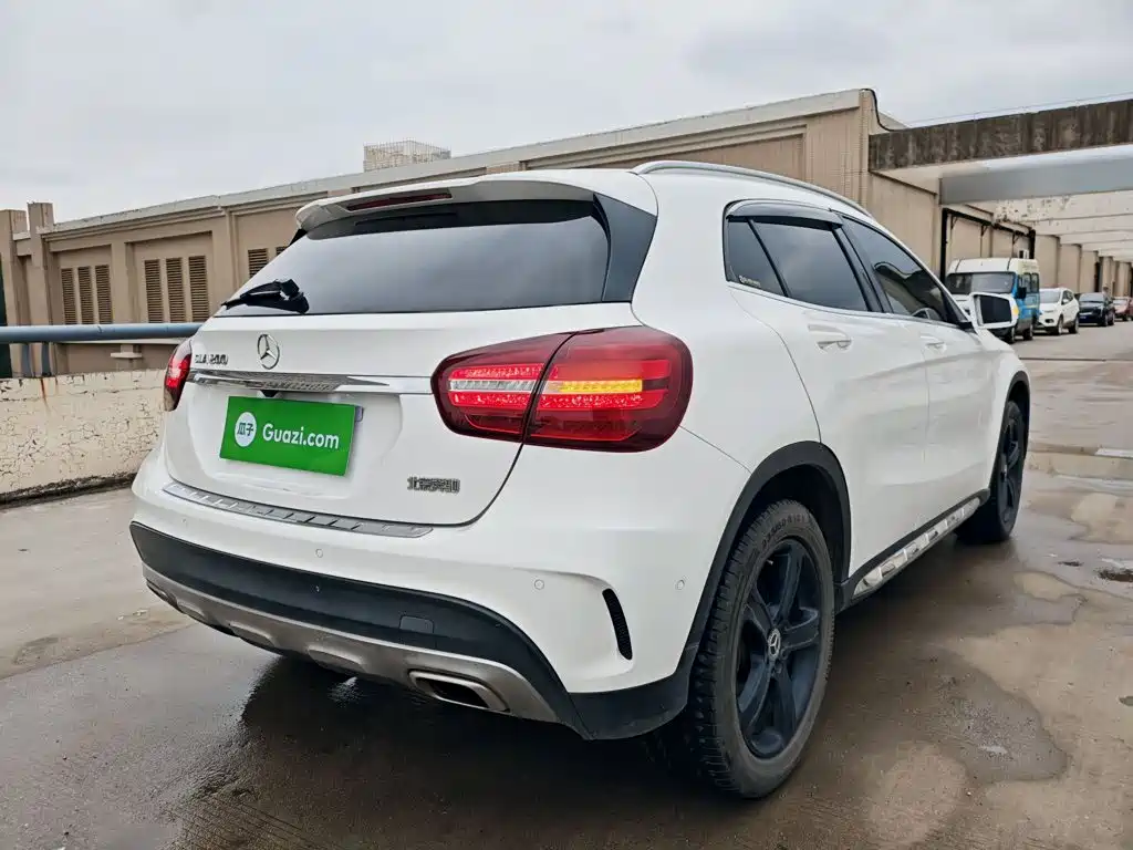 Mercedes-Benz GLA — миниатюра 7