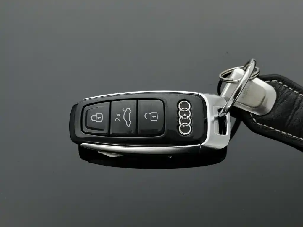 Audi A6L New Energy — миниатюра 19