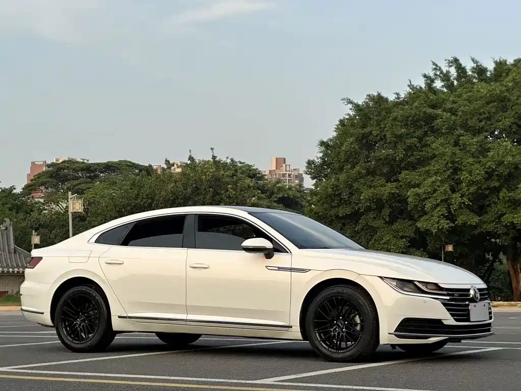Volkswagen CC — миниатюра 3