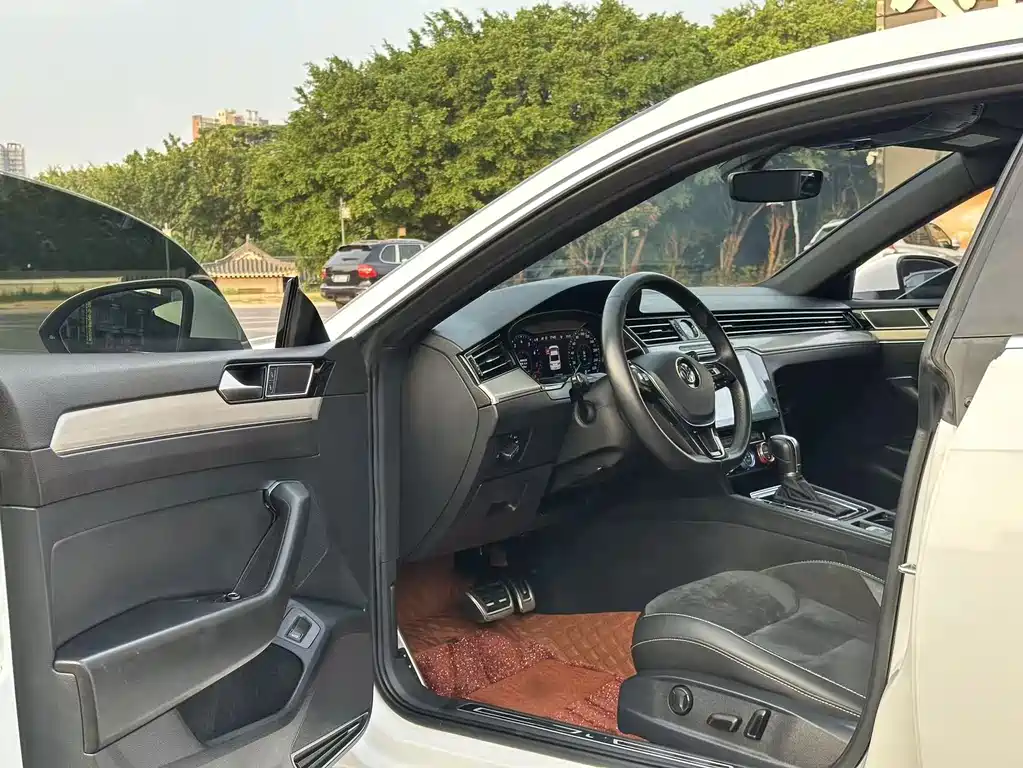 Volkswagen CC — миниатюра 4