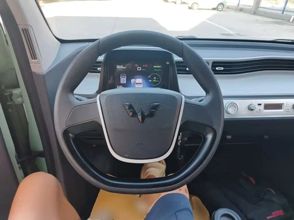 Wuling MINIEV — миниатюра 11