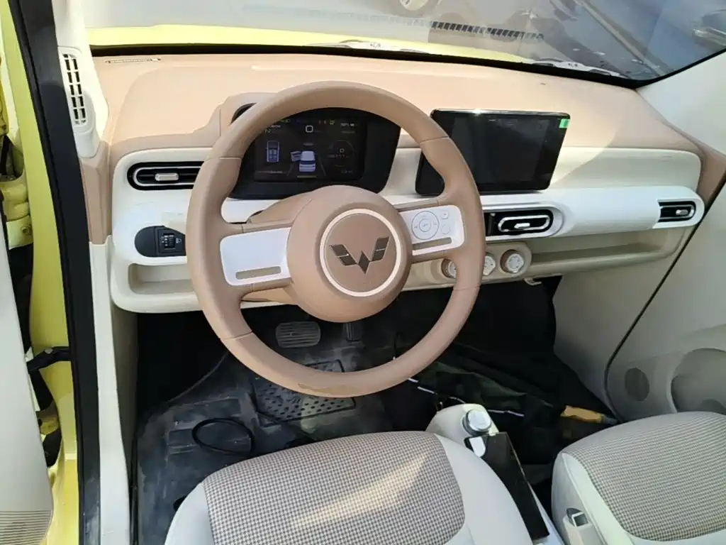 Wuling MINIEV — миниатюра 11