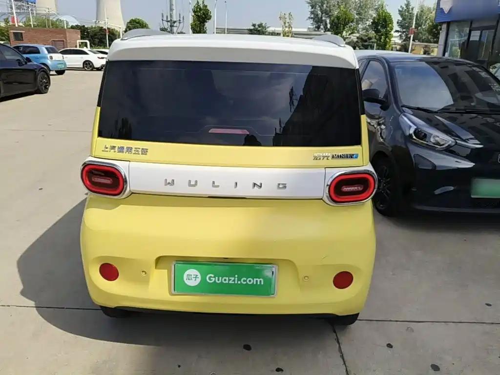 Wuling MINIEV — миниатюра 6