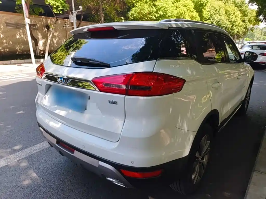 Geely Boyue — миниатюра 5