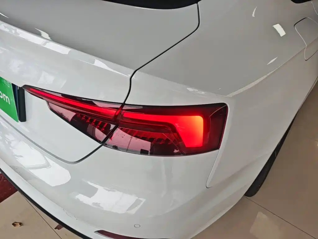 Audi A5 (Import) — миниатюра 8