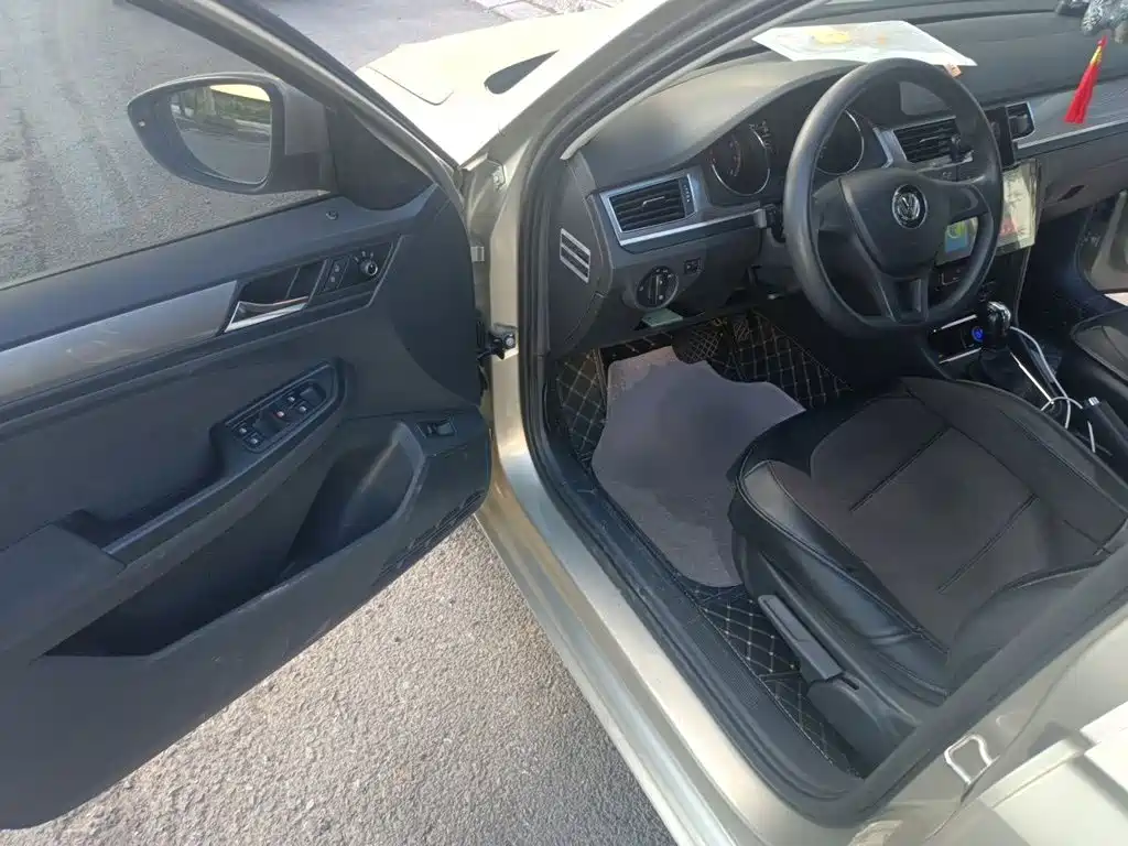 Volkswagen Bora — миниатюра 14