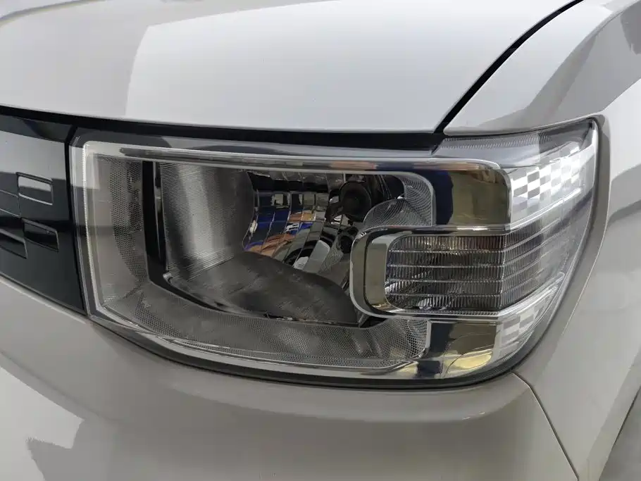 Wuling MINIEV — миниатюра 5
