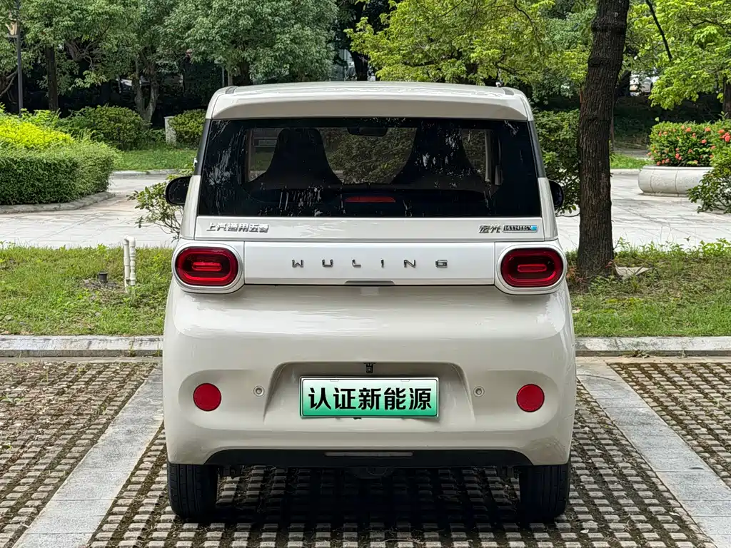 Wuling MINIEV — миниатюра 15