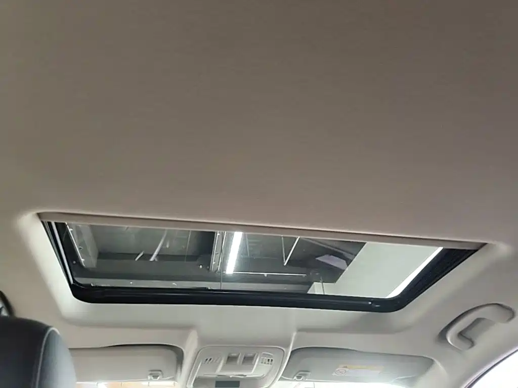 Buick Verano — миниатюра 18