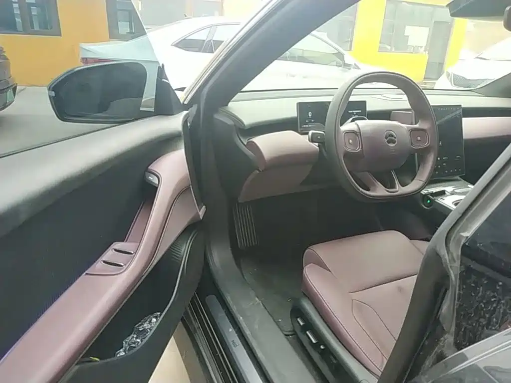 NIO ET5T — миниатюра 16